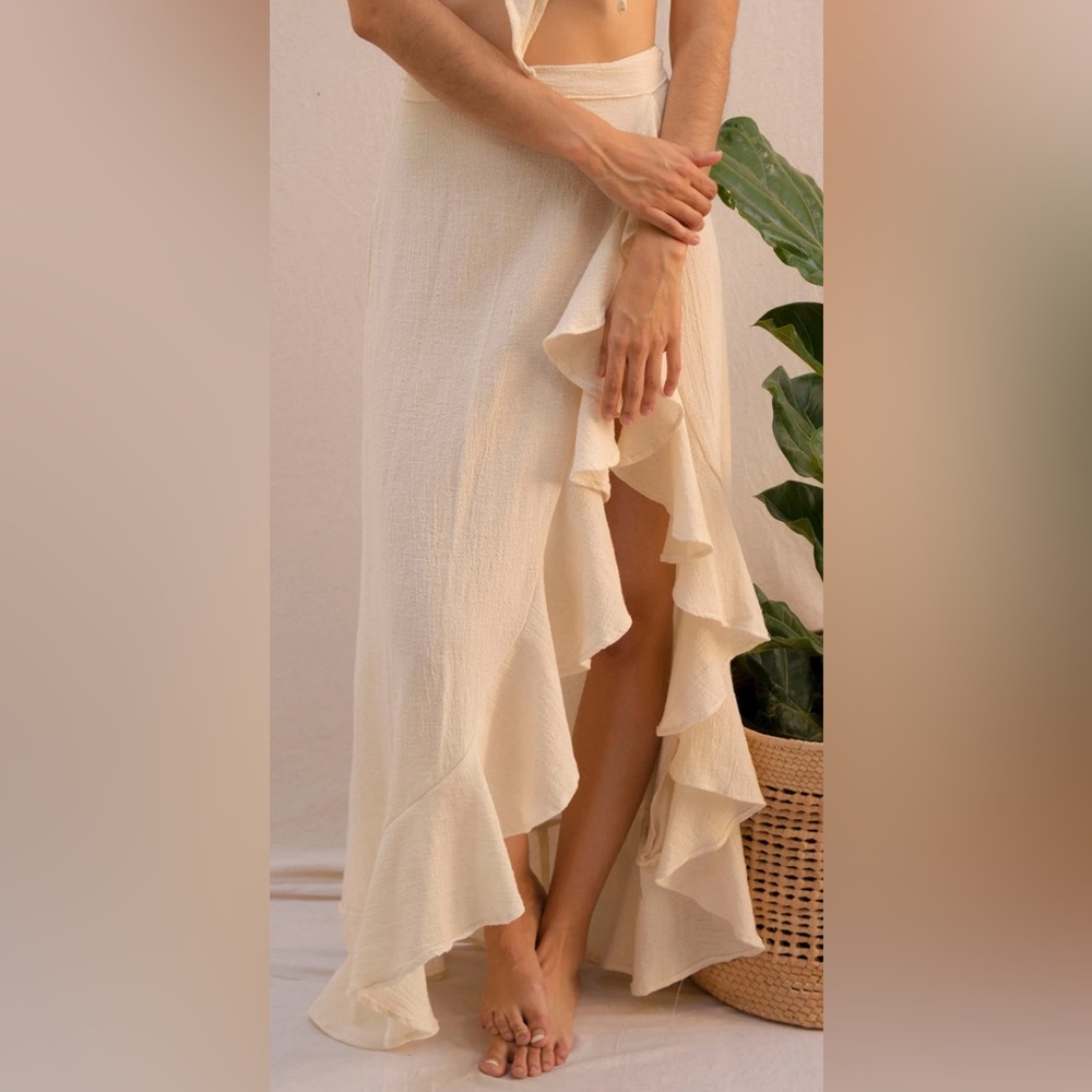 Paralia Mykonos Wrap Skirt & Scarf Top Set – Size Small  in Crudo/Cream - Picture 3 of 14